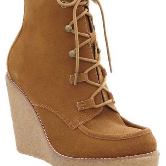 GAP Mocassin Wedge Suede Boots - Picture 1 of 4